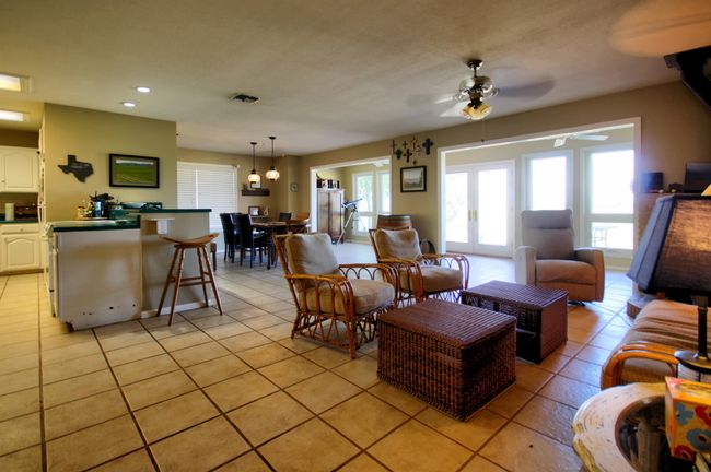 352 W Lakecrest, House other with 3 bedrooms, 3 bathrooms and null parking in Bluffton TX | Image 4