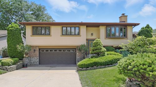 953 W Surrey Rd, Addison, IL, 60101-1193 | Card Image