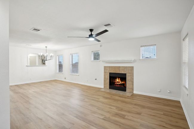 114 Challenger, House other with 4 bedrooms, 3 bathrooms and 4 parking in Kyle TX | Image 10