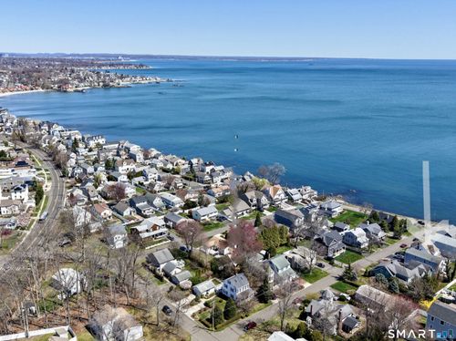 8 Parkland Pl, Milford, CT, 06460-7722 | Card Image