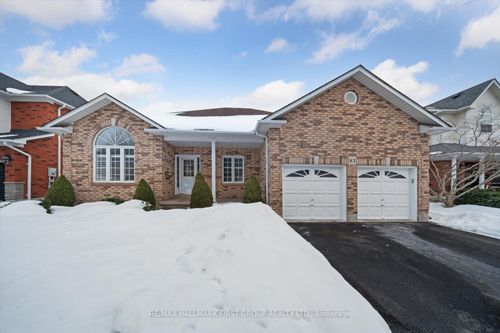83 Auburn Lane, Courtice, ON, L1E2E9 | Card Image