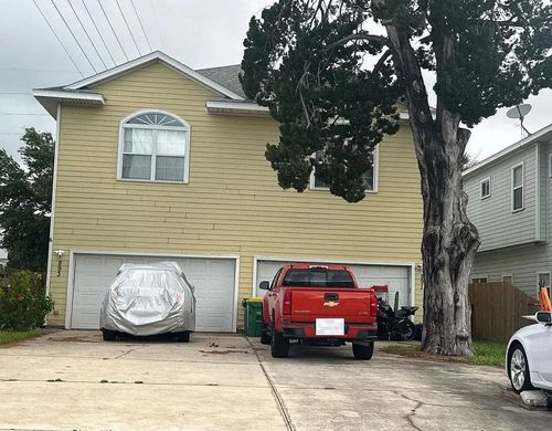 891 6th Ave S, Jacksonville Beach, FL, 32250-4201 | Card Image