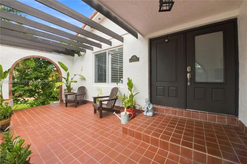 1119 Buchanan St, Hollywood, FL, 33019-1108 | Card Image
