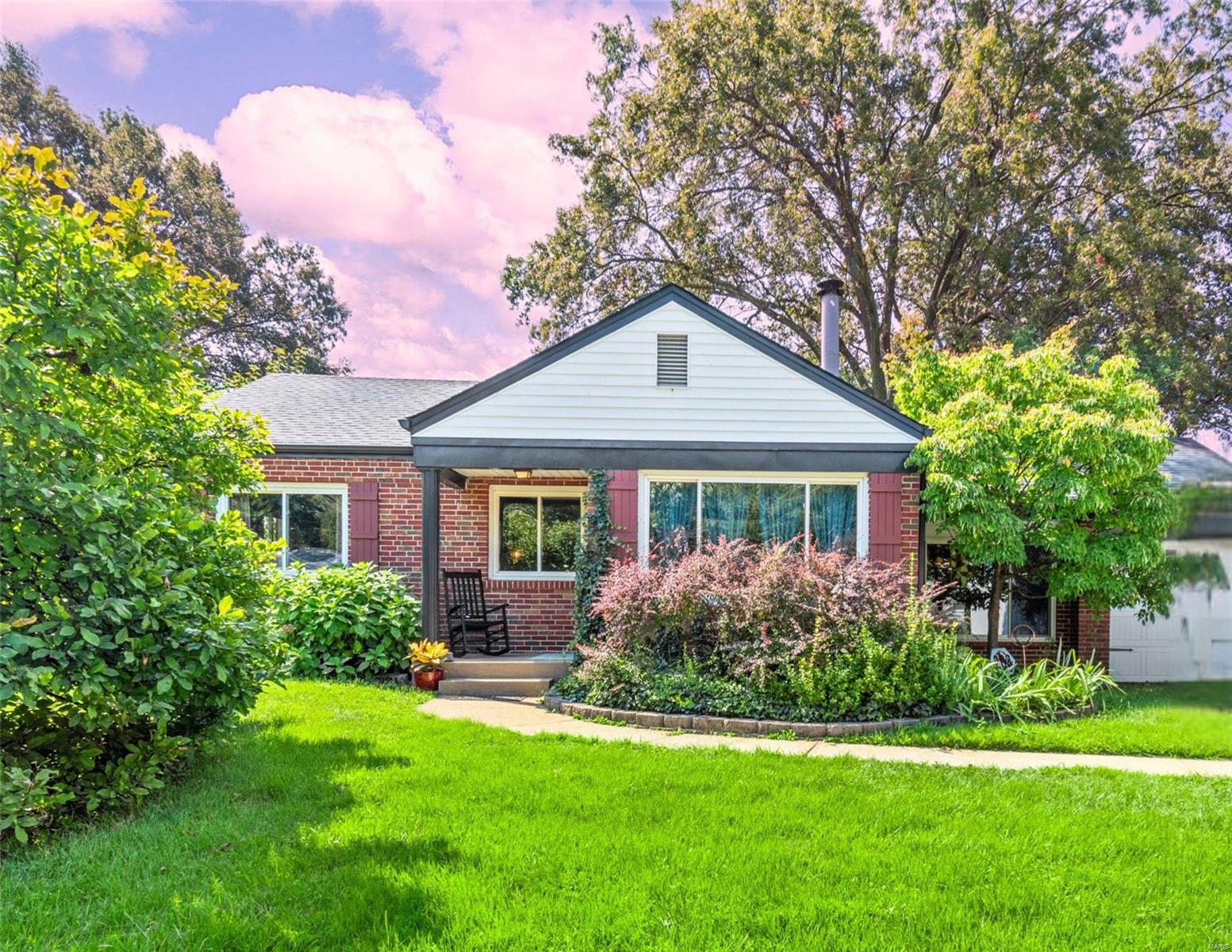 208 Cannonbury Drive, For Sale in St Louis Zoocasa