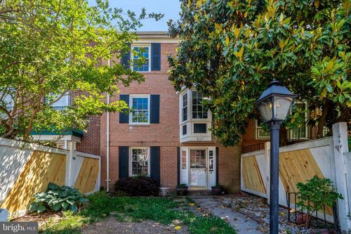 8127 Pinelake Ct, ALEXANDRIA, VA, 22309-1215 | Card Image