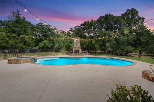 19107 Tallulah Trl, College Station, TX, 77845-8648 | Card Image