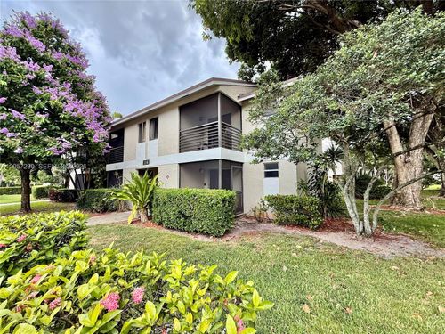 104-114 Gardens Dr, Pompano Beach, FL, 33069-6403 | Card Image