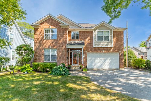 411 Washington St, Glenview, IL, 60025-5054 | Card Image