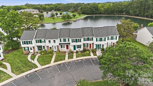 122 Water Oak Dr, Pineville, NC, 28134-8517 | Card Image