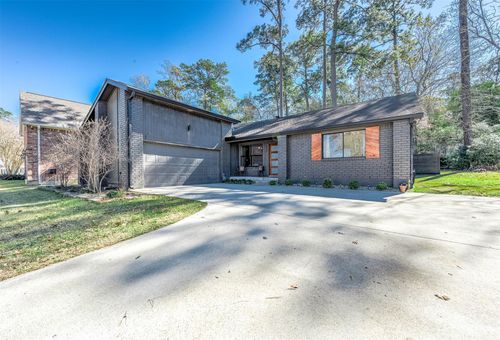 172 Park Way, Montgomery, TX, 77356-5940 | Card Image