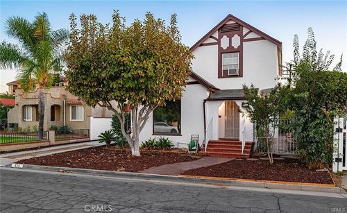 825 Palm Pl, Montebello, CA, 90640-4719 | Card Image