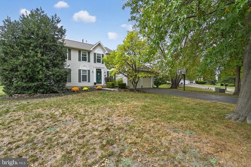 12 Westbury Ct, Robbinsville, NJ, 08691-3646 | Card Image