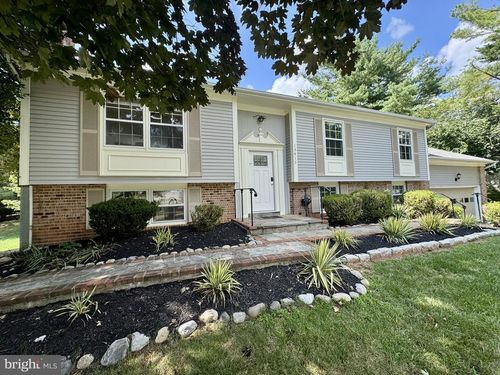 13413 Wisteria Dr, GERMANTOWN, MD, 20874-1050 | Card Image