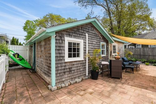 2-13 Woodland Cir, Wareham, MA, 02571-2085 | Card Image