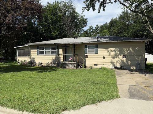 1705 N Main Street, Nevada, MO, 64772 | Card Image