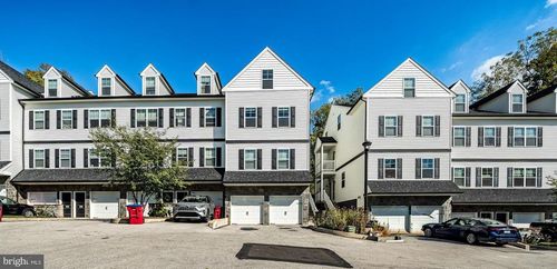 117 Colwell Ln, CONSHOHOCKEN, PA, 19428-1106 | Card Image