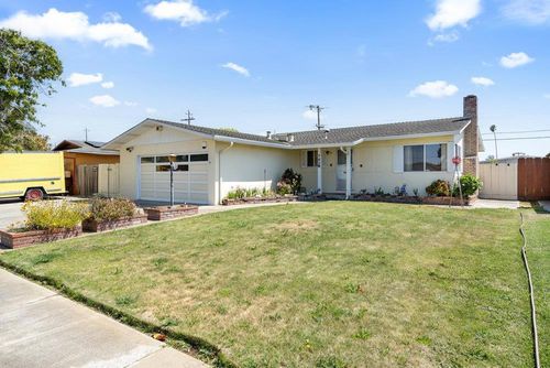 582 E Alvin Dr, Salinas, CA, 93906-3002 | Card Image