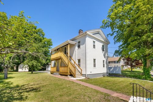 17-15-17 Hanover St, Wallingford, CT, 06492-1610 | Card Image