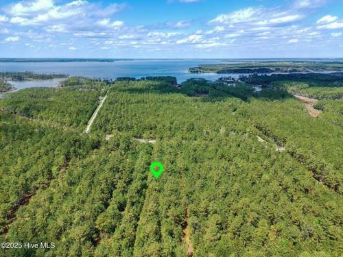20 Sandy Point Rd, Scranton, NC, 27875 | Card Image