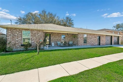 2101 Plaza Dr, Chalmette, LA, 70043-5332 | Card Image