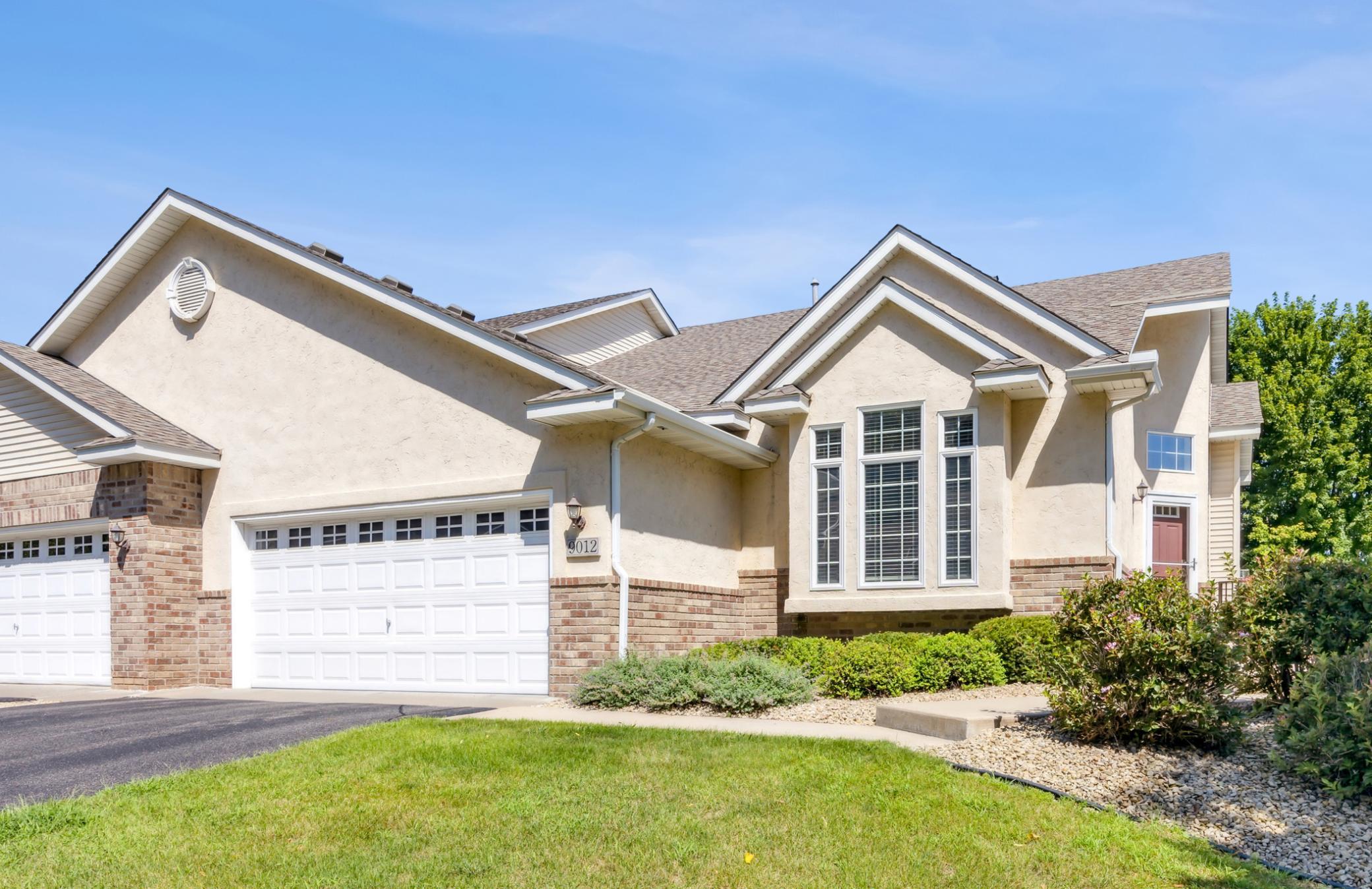 Meadow Pl, Savage, MN 55378