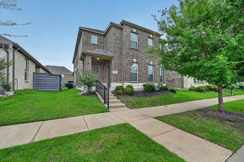 7213 Willow Thorne Dr, Aubrey, TX, 76227-5426 | Card Image