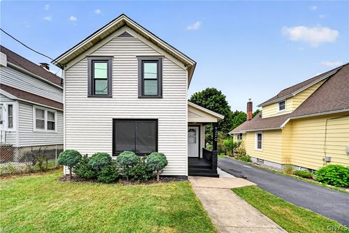 320 6th St, Syracuse, NY, 13209-2157 | Card Image