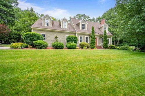 71 Deerwood Holw, Chester, NH, 03036-4240 | Card Image