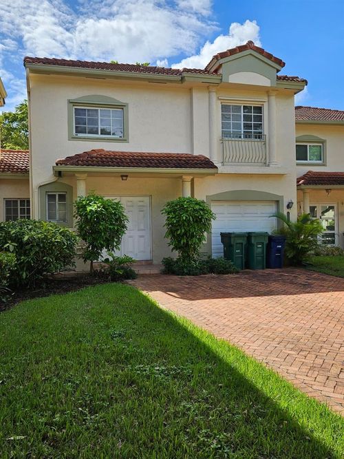 5985 Sw 99th Ter, Cooper City, FL, 33328-5743 | Card Image