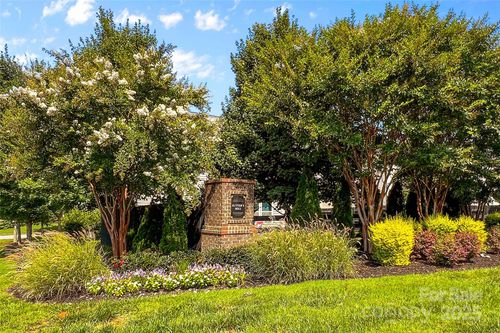 126 Forbes Ln, Troutman, NC, 28166-0165 | Card Image