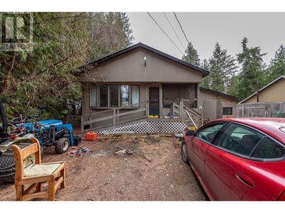 31 Rosoman Rd, House other with 3 bedrooms, 1 bathrooms and 1 parking in Enderby BC | Image 1