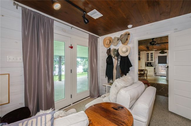 Casita primary bedroom sitting area | Image 43