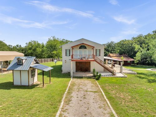 4521 River Oaks Dr, Kingsland, TX, 78639-5217 | Card Image