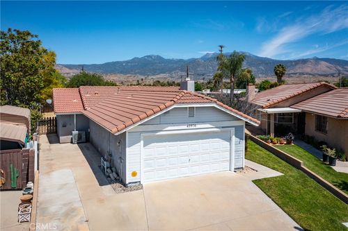 43970 Moonlighting Dr, Hemet, CA, 92544 | Card Image
