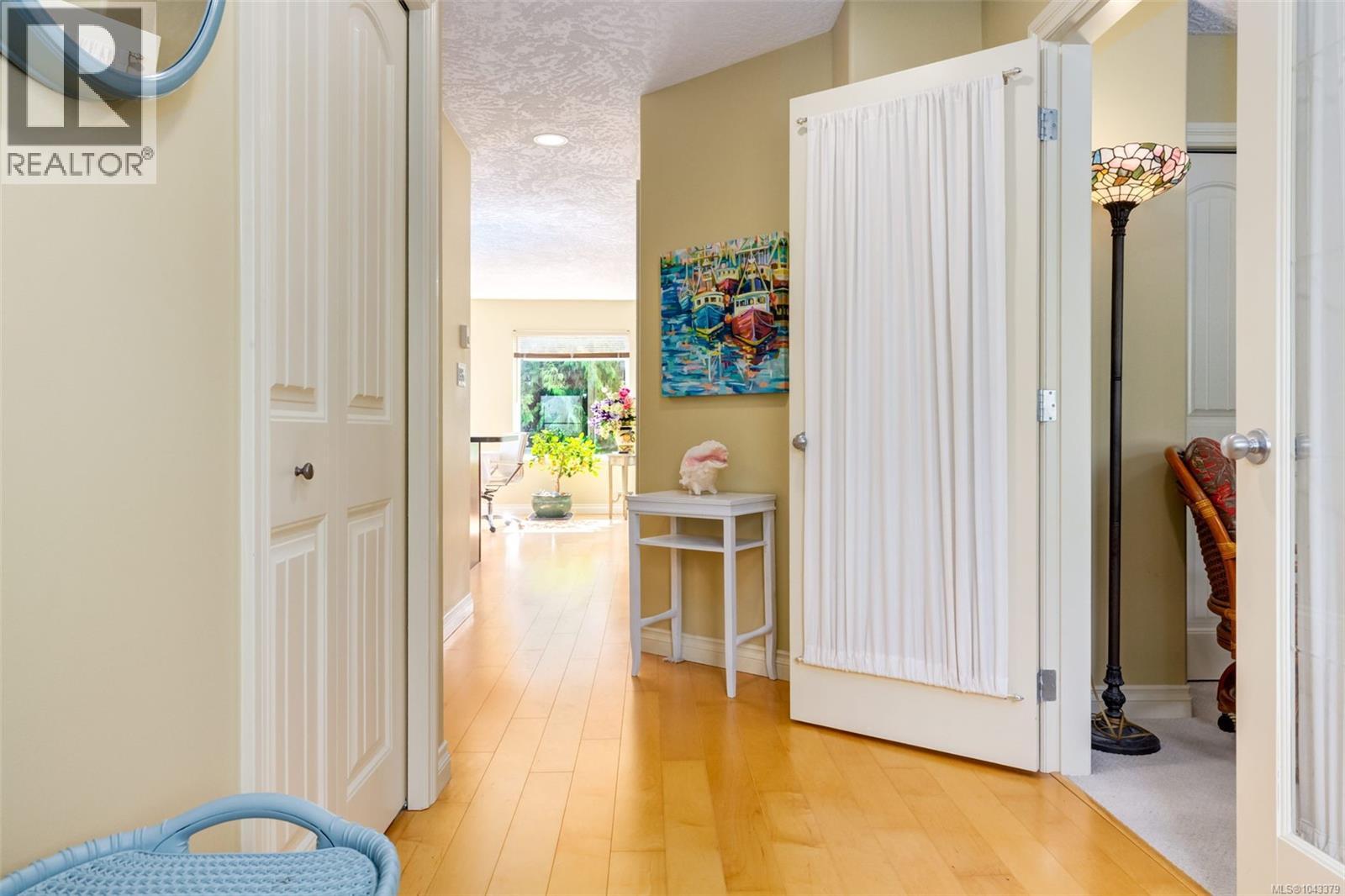 Residential in Qualicum Beach 5