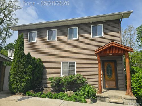 135 N Haven St, Novi, MI, 48377-1316 | Card Image