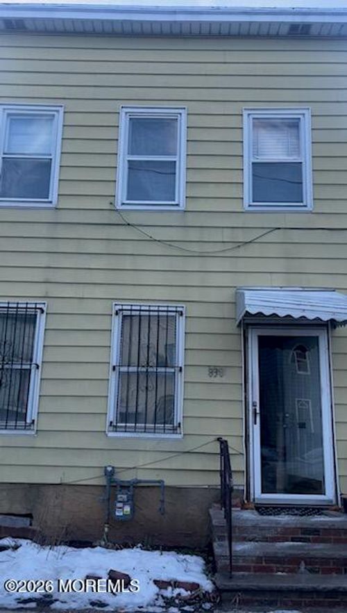 838 Martin St, Elizabeth, NJ, 07201-2757 | Card Image