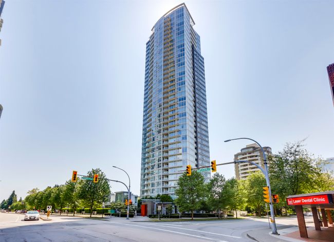 4102 - 4880 Bennett Street, Condo with 2 bedrooms, 2 bathrooms and 1 parking in Burnaby BC | Image 2