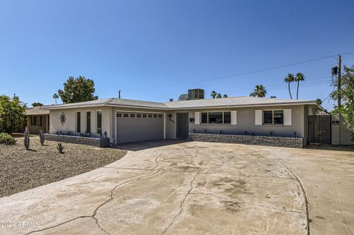 8232 E Crestwood Way, Scottsdale, AZ, 85250-7312 | Card Image