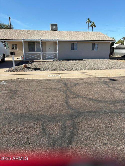 3336 N 80th Ave, Phoenix, AZ, 85033-4833 | Card Image