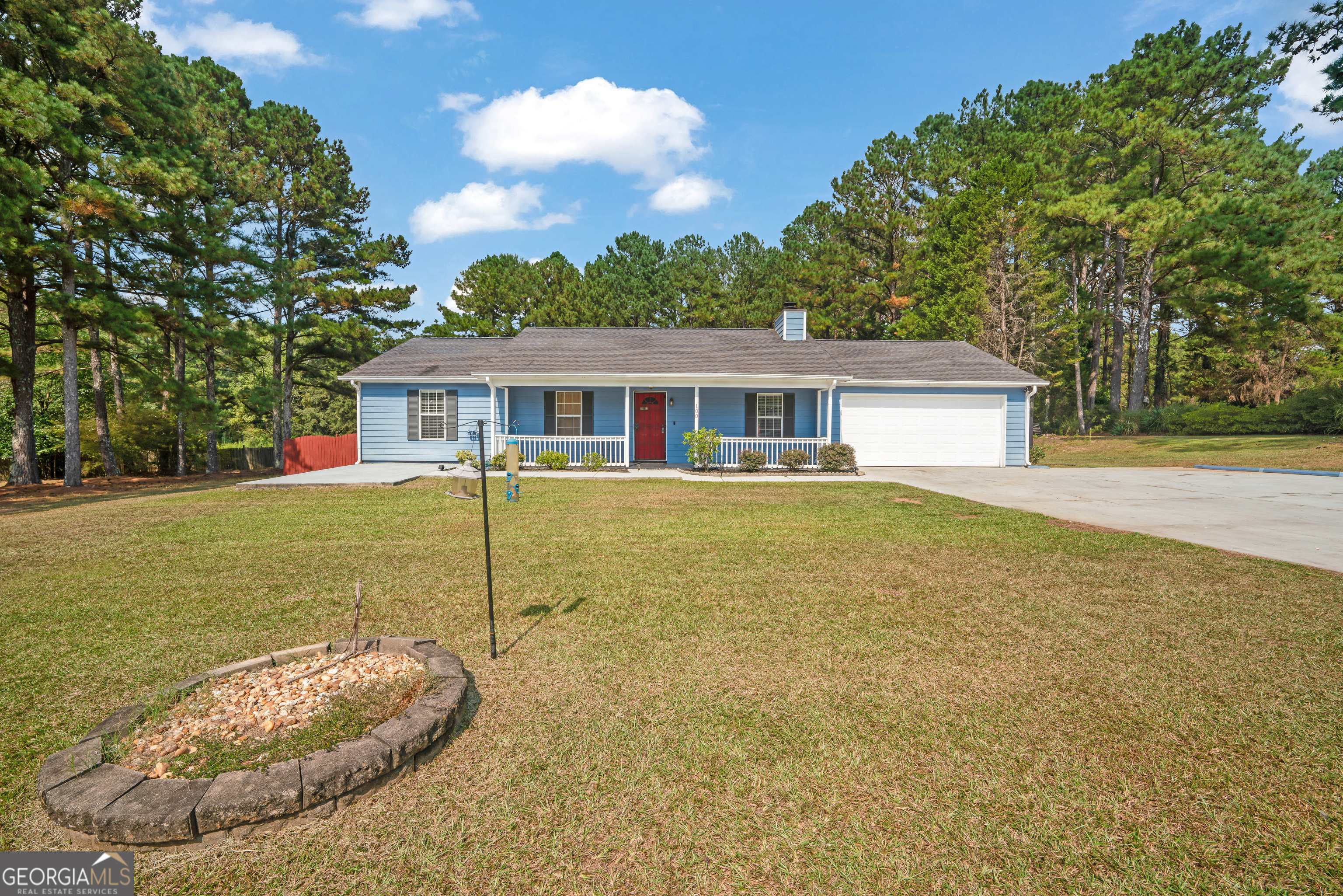 Rolling Ridge Dr, Covington, GA 30016