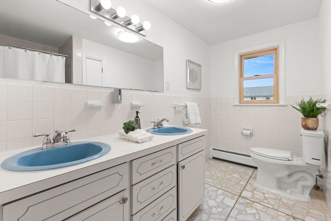 25 Summer St, House other with 4 bedrooms, 3 bathrooms and 6 parking in Nahant MA | Image 15