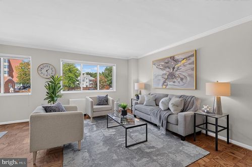 314-200 Maple Ave, FALLS CHURCH, VA, 22046-4326 | Card Image