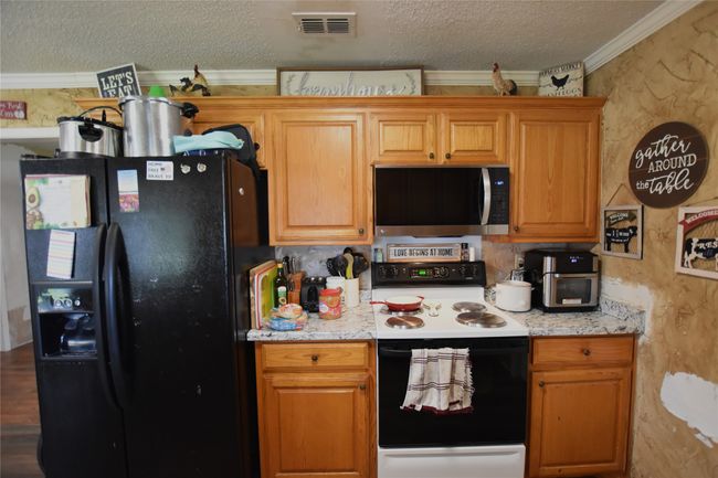 114 Amy Ct, House other with 3 bedrooms, 2 bathrooms and null parking in Collinsville TX | Image 9
