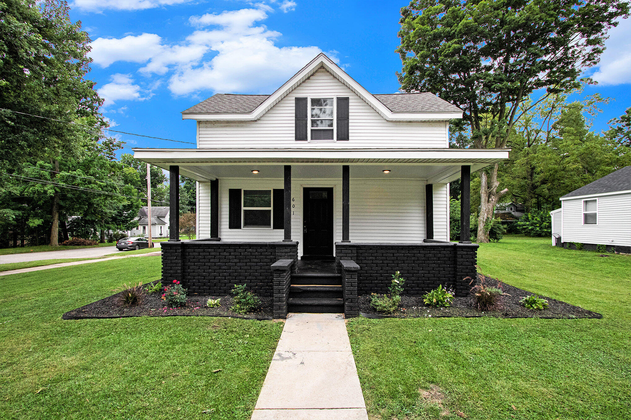 Orchard St, Dowagiac, MI 49047