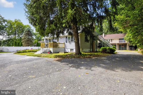 144 Poplar Rd, BOYERTOWN, PA, 19512-8199 | Card Image