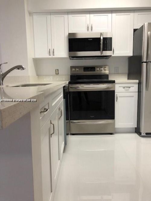 5-650 S Park Rd, Hollywood, FL, 33021-8705 | Card Image