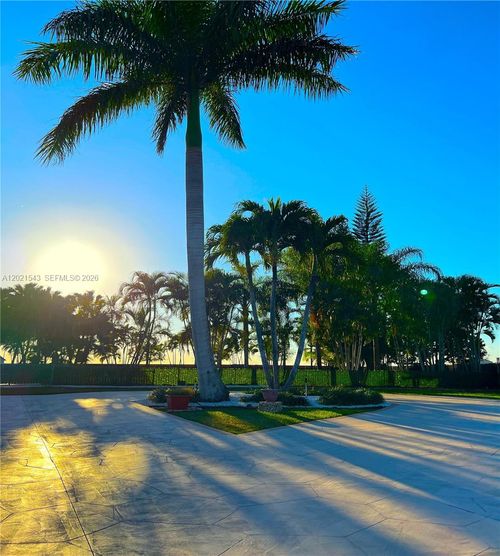 15540 Sw 156th Ave, Miami, FL, 33187 | Card Image