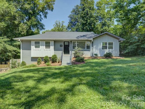 3423 Sudbury Rd, Charlotte, NC, 28205-4322 | Card Image