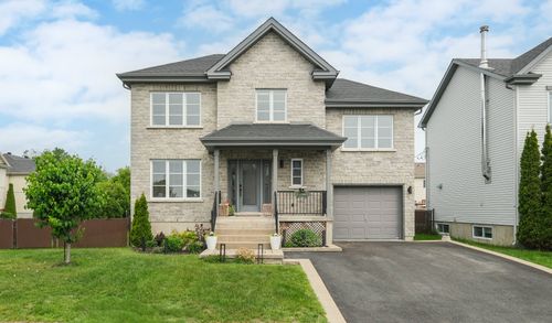 208 Rue Joseph-Bertrand, Verchères, QC, J0L2R0 | Card Image